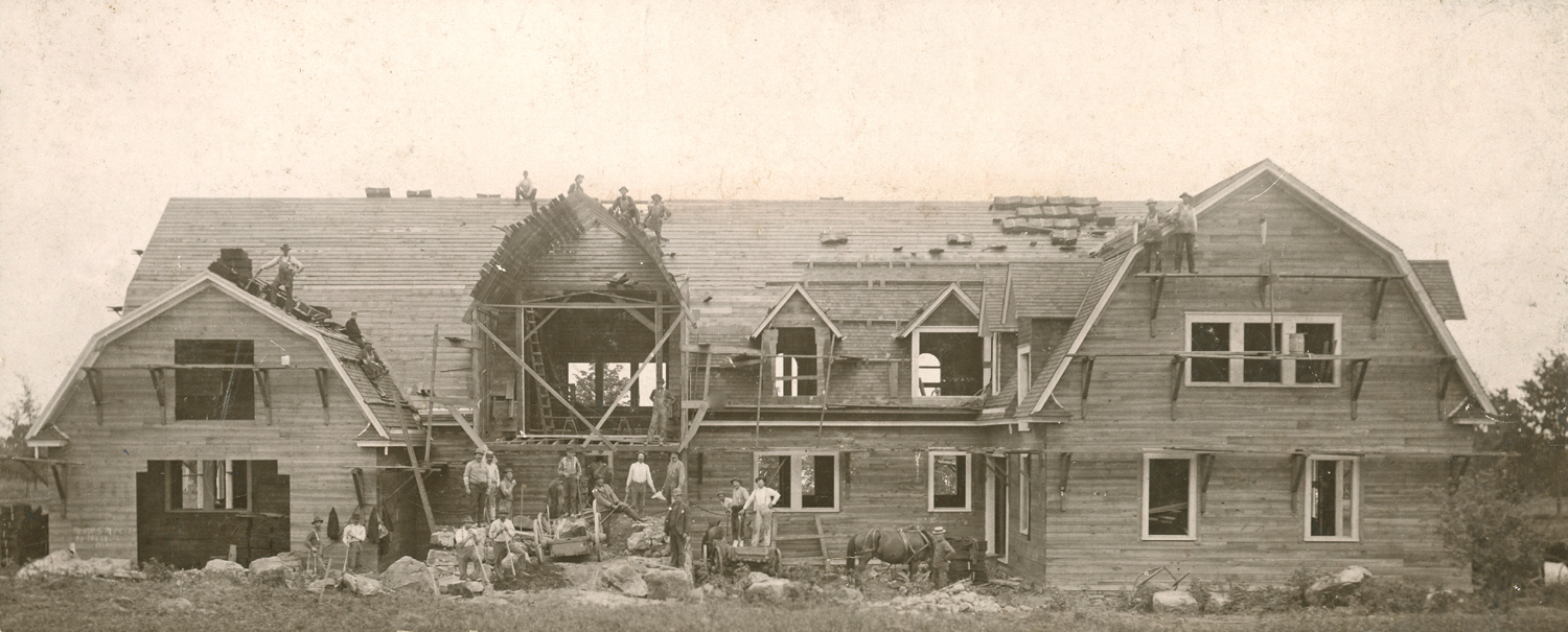 Cleveland Manor, Workers erect the great barn at the Rosamund Gifford Estate, east of Cleveland, about 1930